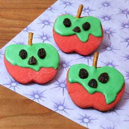 `poison-apple-cookies-recipe-photo-260x260-clittlefield-00a
