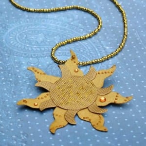 tangled-golden-sun-medallion-craft-photo-420x420-A
