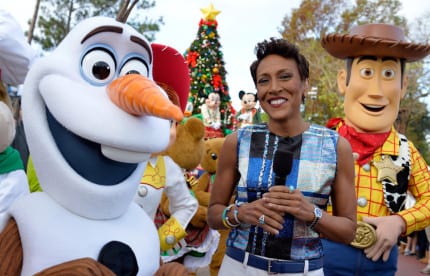 ÒGood Morning AmericaÓ Anchor Robin Roberts Hosts the 2014 Disney Parks Frozen Christmas Celebration TV Special