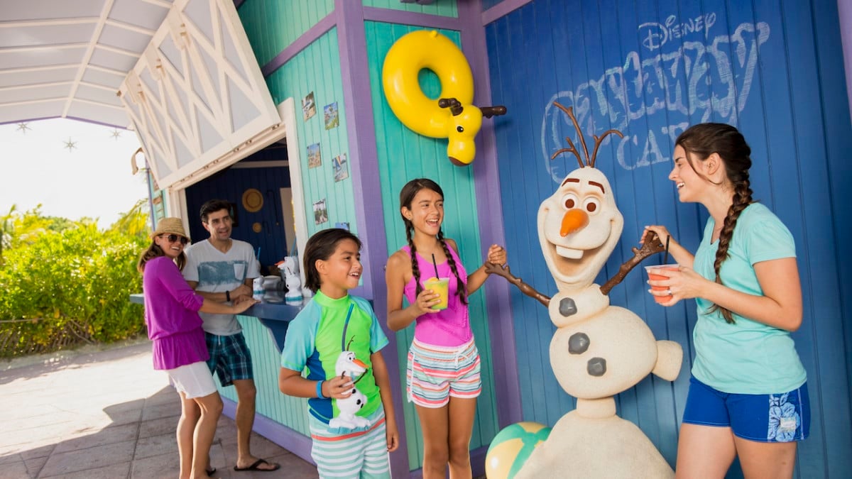 Family Enjoying Frozen Drinks at the Olaf-Inspired Summertime Freeze on Castaway Cay