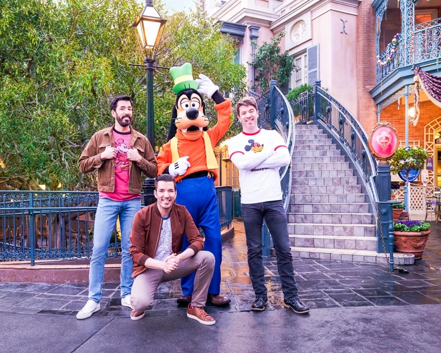 "Property Brothers" pose with Goofy at Disneyland Park