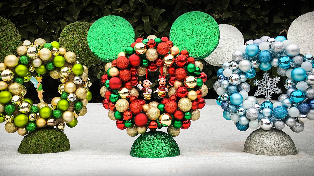 Holiday DIY: Make a Mickey Centerpiece