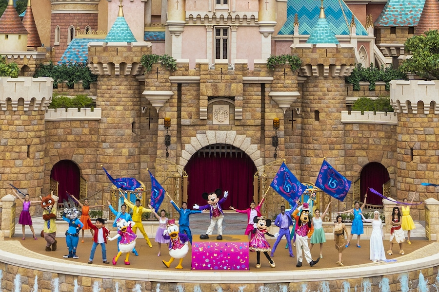 All new castle show 'Follow Your Dreams' at Hong Kong Disneyland