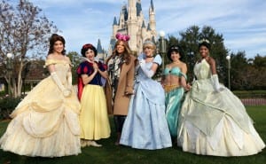 Talk show host Wendy Williams has a blast at Disney World