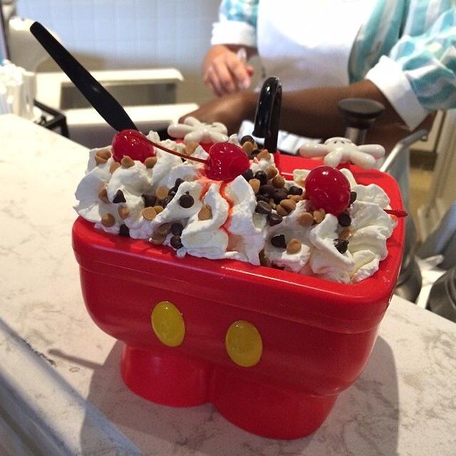 Mickey Kitchen Sink Sundae - Picture of Plaza Ice Cream Parlor, Orlando -  Tripadvisor