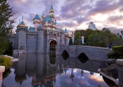 disneyland_fantasyland_castle