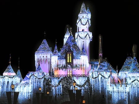 Disneyland 2014 Holiday Event Schedule - The Main Street Mouse