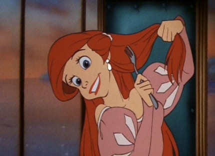 Ariel-uses-a-fork-as-a-comb