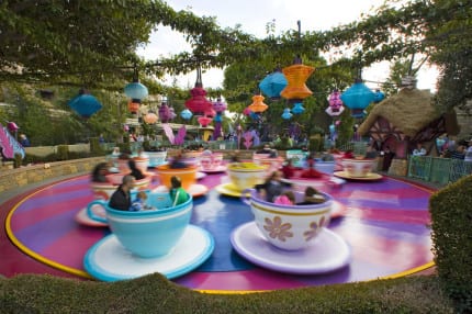 fantasyland_teacups_disneyland