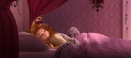 Elsa-Waking-Anna-Up