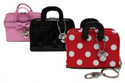 04 ParksBlog Souvenirs2 MinnieSuitcase 613x411