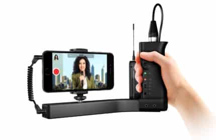 iklip av iph6 cable v2 back34 hand opt