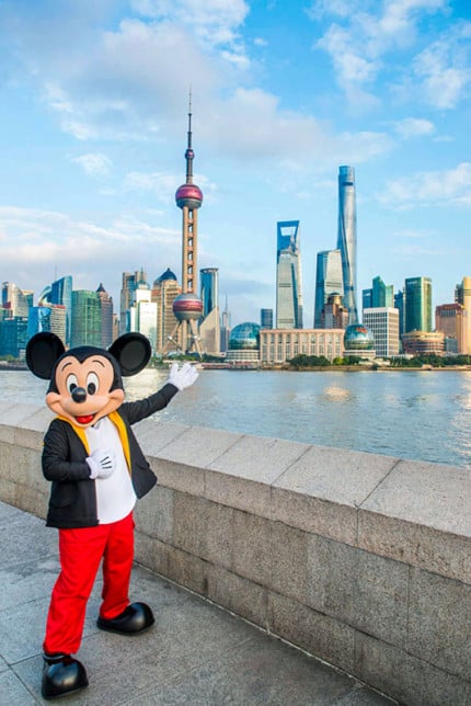 2016_mickeymouse_shanghai_lowres
