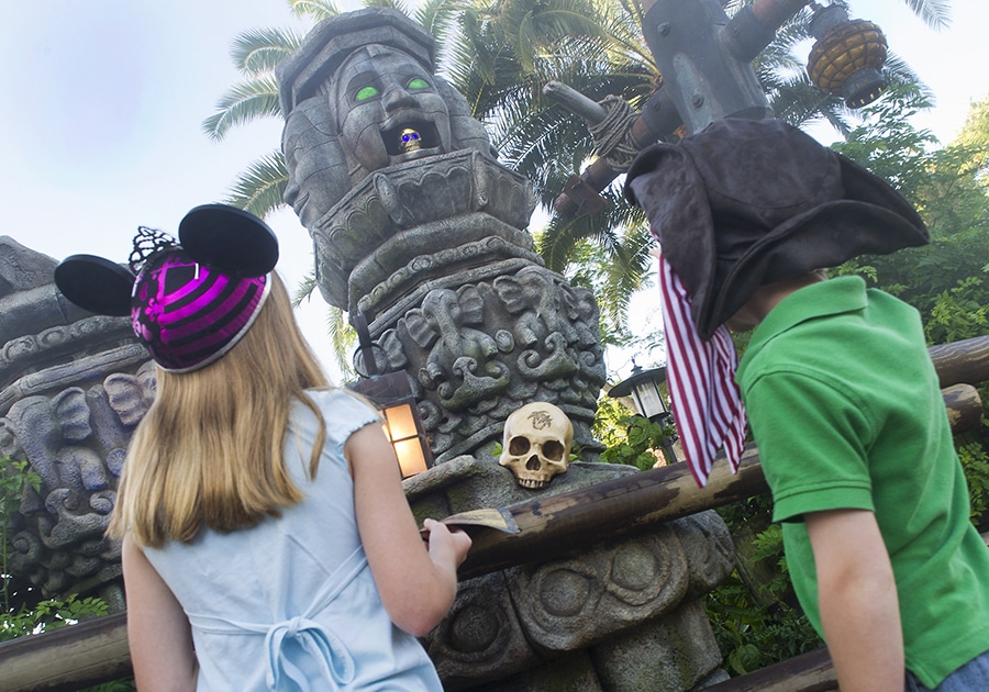 'A Pirate’s Adventure ~ Treasures of the Seven Seas' at Magic Kingdom Park