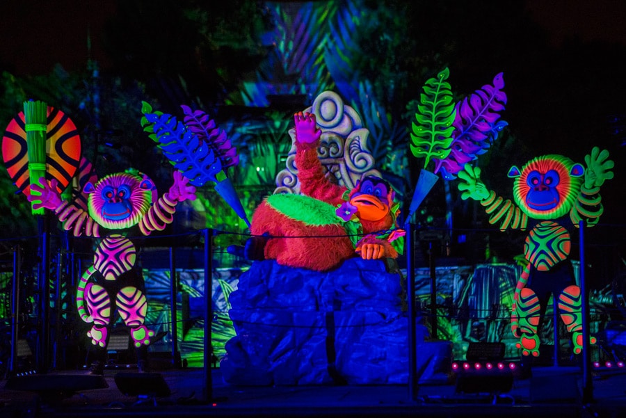 Disney Parks After Dark: Cool Down with the Hottest Show at Disneyland Park - ‘Fantasmic!’