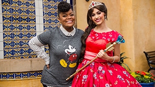 Tune In This Week as ABC’s ‘The Chew’ Cooks up Some Fun at the Epcot International Food & Wine Festival at Walt Disney World Resort Tune In This Week as ABC’s ‘The Chew’ Cooks up Some Fun at the Epcot International Food & Wine Festival at Walt Disney World Resort