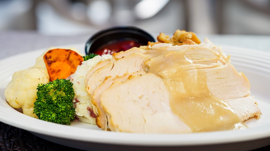 Thanksgiving Plate at Flos V8 Café in Disney California Adventure