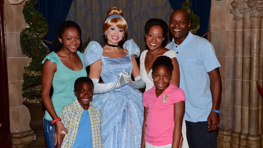 Dining Locations with Disney PhotoPass Service Dining Locations with Disney PhotoPass Service