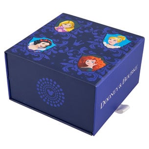 Dooney & Bourke-branded MagicBand offered at the 10th Disney Princess Half Marathon Weekend expo - packaging