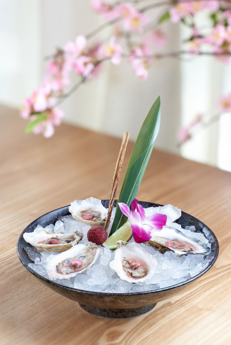 Chilled Panacea Oysters