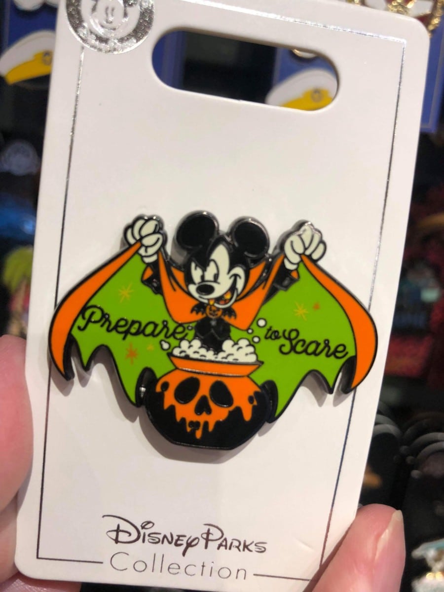 New Halloween Pins At Disney Parks