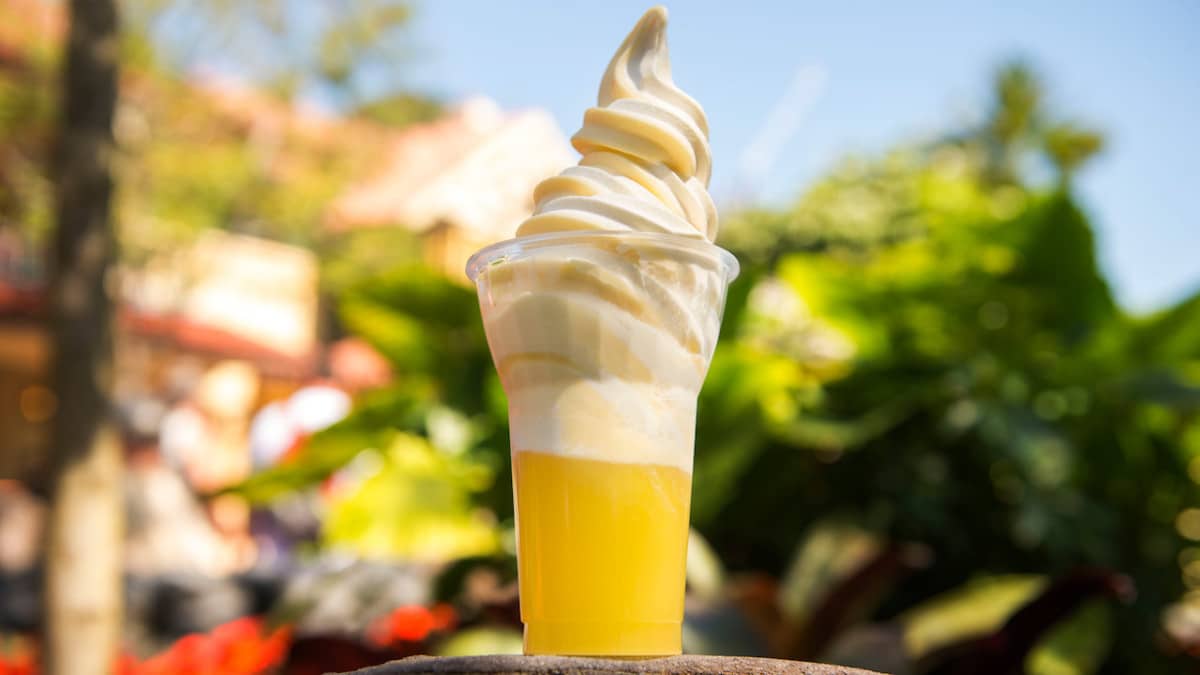 | The Main Street Mouse Pineapple Float at Aloha Isle at Magic Kingdom Park