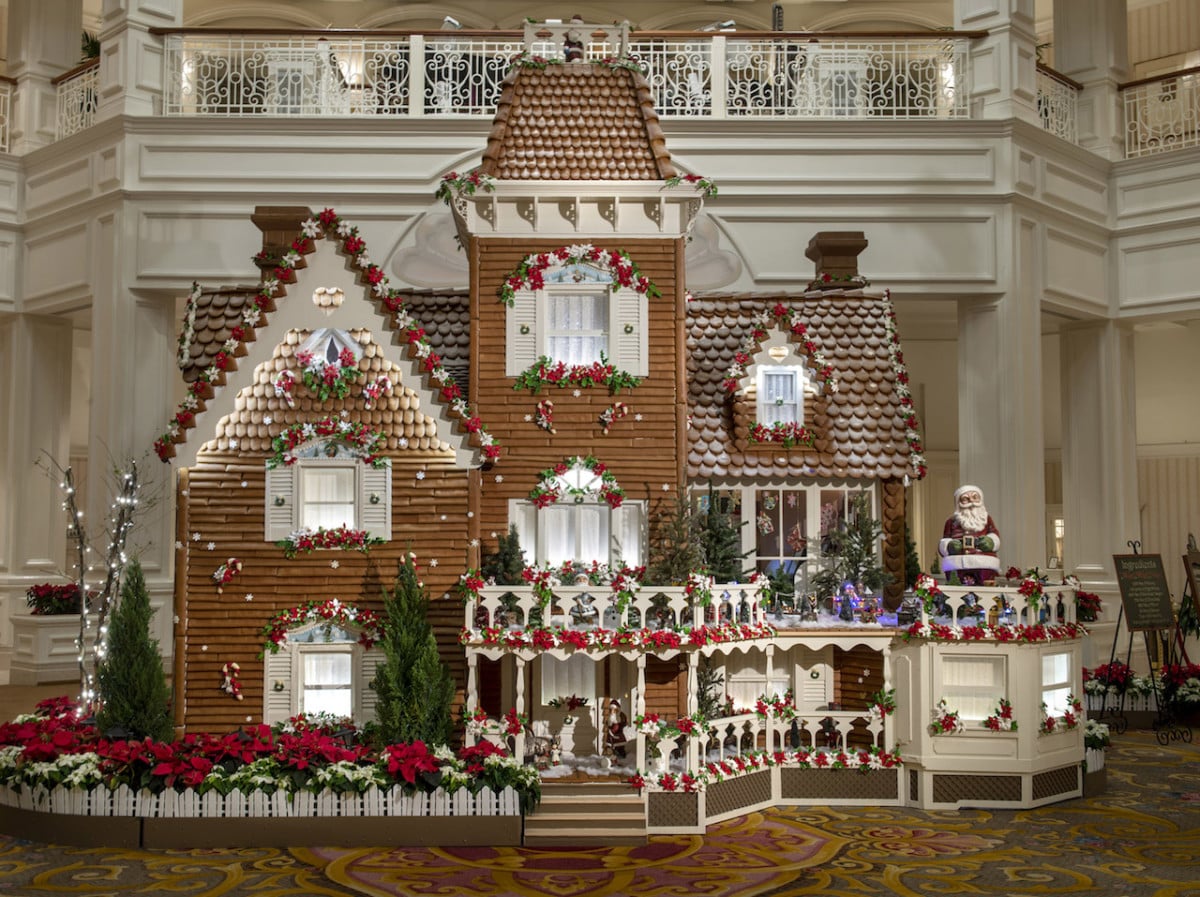 | The Main Street Mouse 2018 Holiday Display at Disneys Grand Floridian Resort Spa