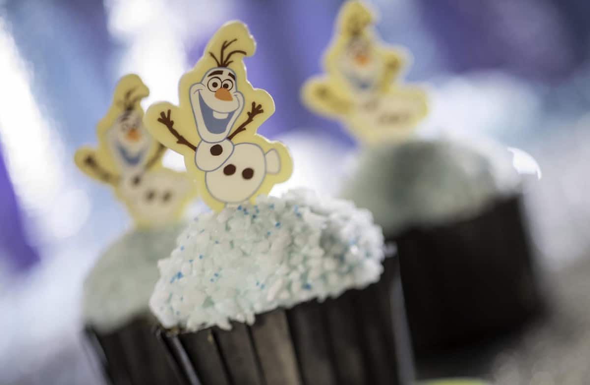 Olaf Cupcake for Flurry of Fun at Disneys Hollywood Studios