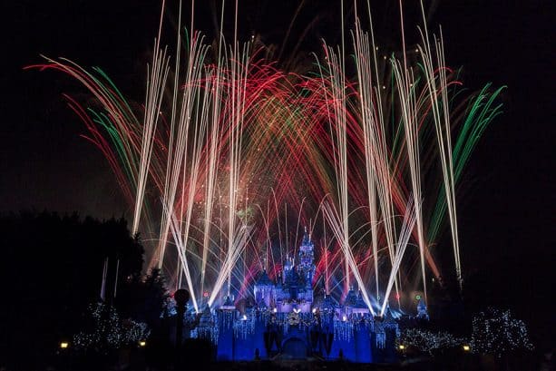Believe…in Holiday Magic Fireworks Spectacular
