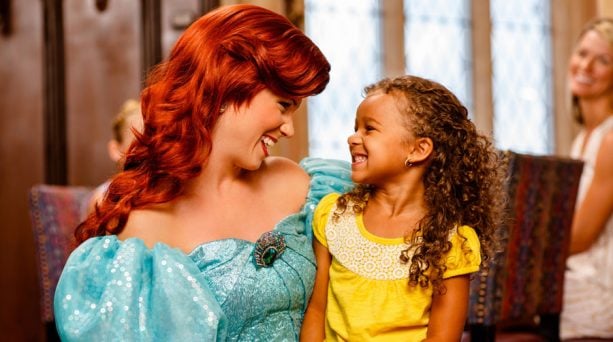 Young guest meeting Ariel