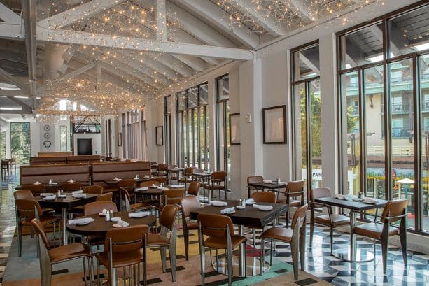 Naples Ristorante e Bar and Napolini Pizzeria