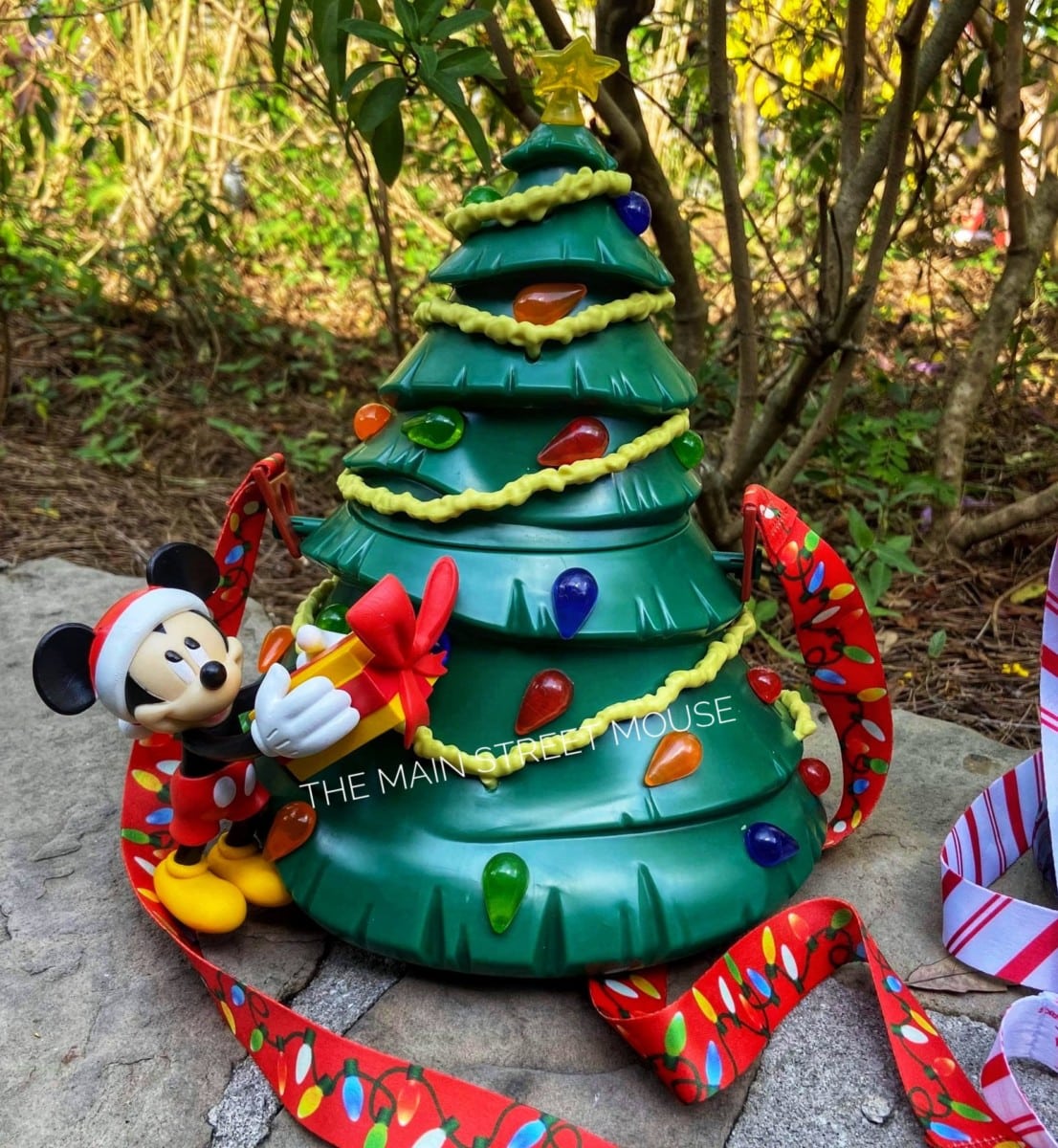 Two New Holiday Popcorn Buckets At Disney Parks!