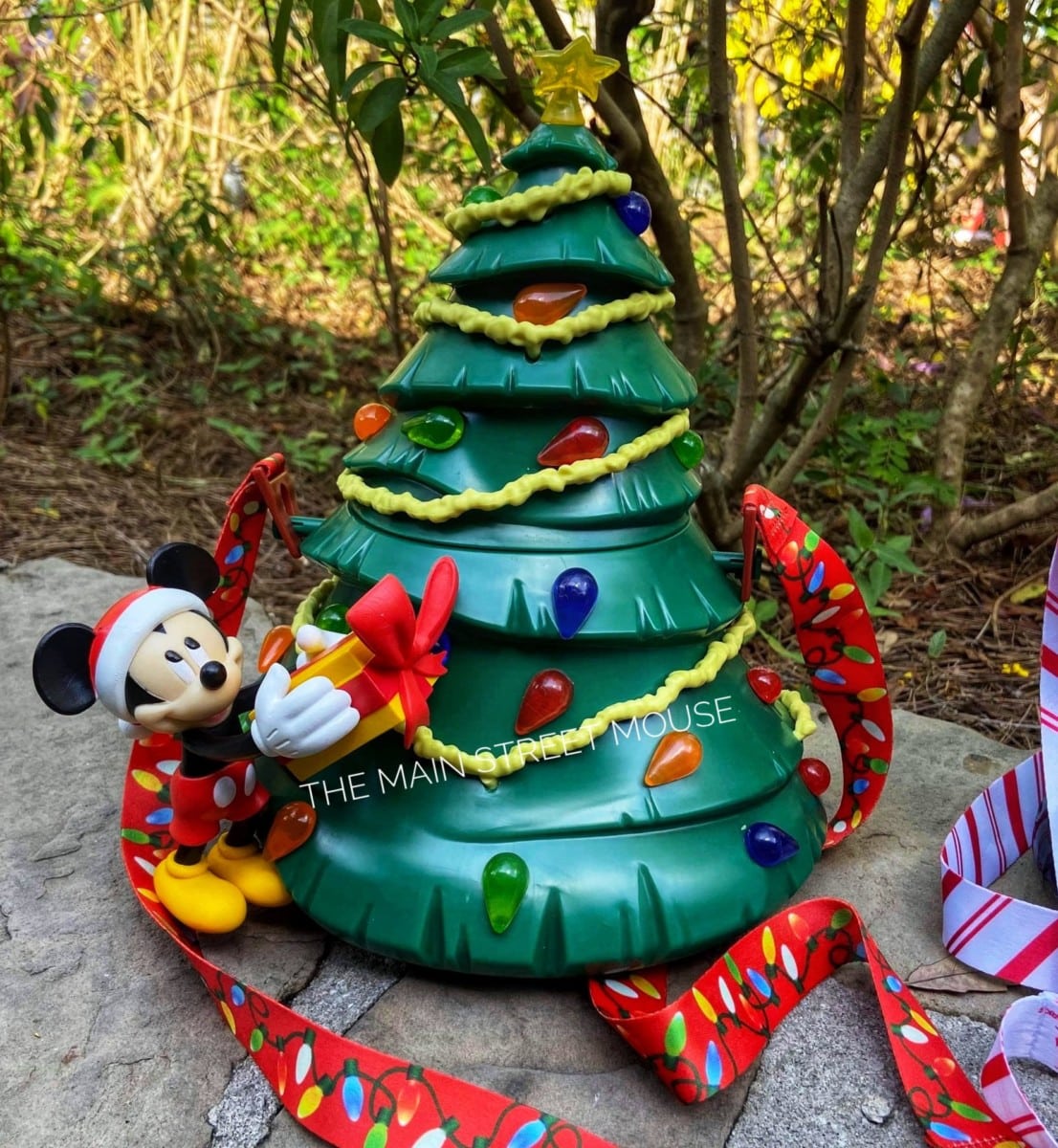 Two New Holiday Popcorn Buckets at Disney Parks!