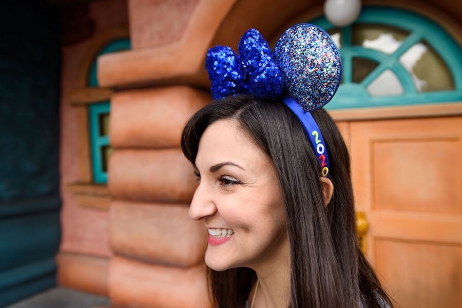 Disney Parks 2020 Minnie Mouse ear headband