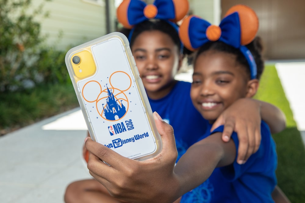 NBA Experience Make History Collection phone case