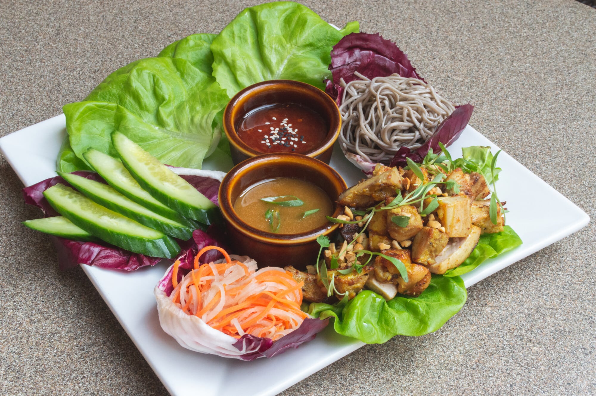 Tandoori Chicken Lettuce Wraps | The Main Street Mouse