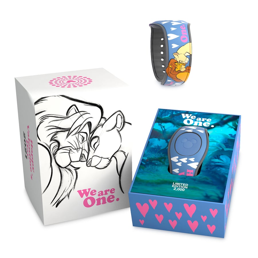 MagicBand featuring Simba and Nala from The Lion King