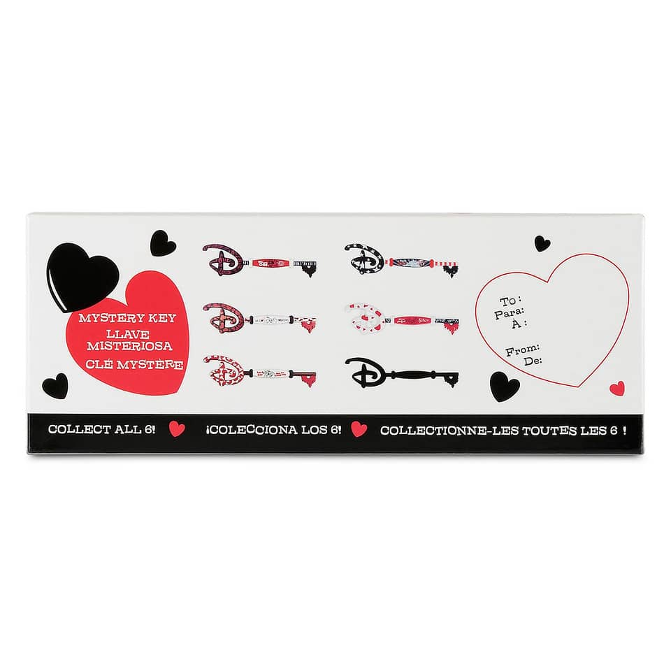 6 World of Disney Love Series Blind Collection Keys