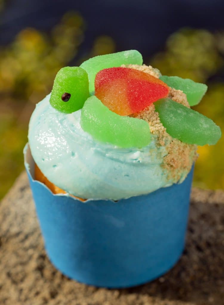 Sea Turtle Graham Cracker Cupcake from Restaurantosaurus Lounge at Disney's Animal Kingdom