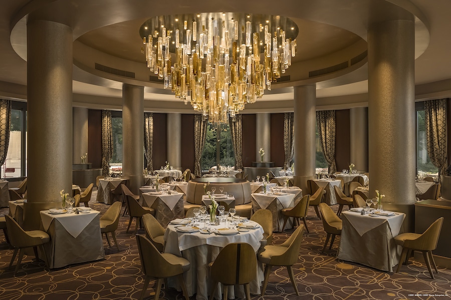 Manhattan Restaurant at Disneys Hotel New York The Art of Marvel