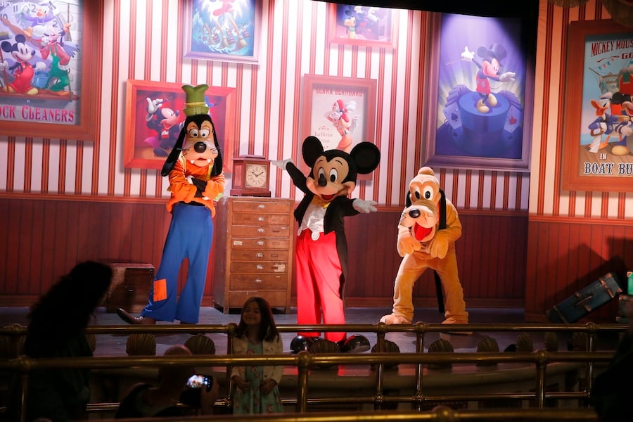 Meet Mickey Mouse character encounter with Mickey, Goofy and Pluto in Disneyland Park Paris