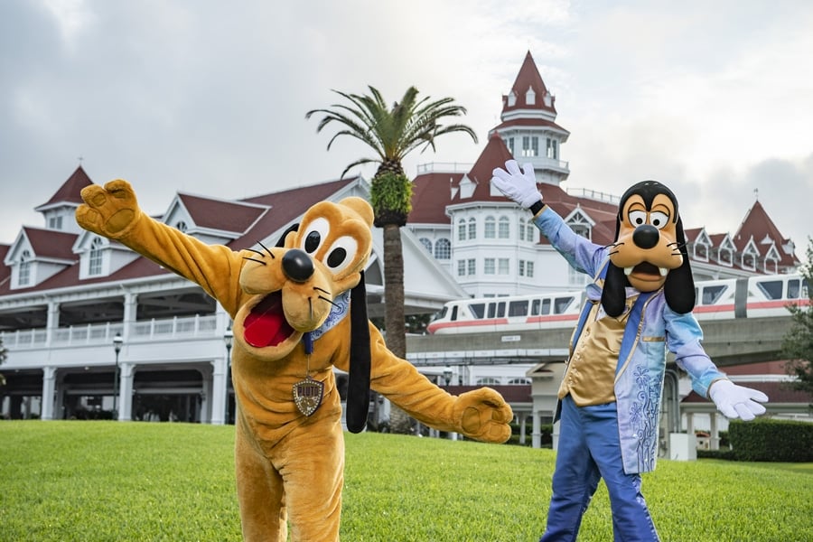 Pluto and Goofy at Disney's Grand Floridian Resort