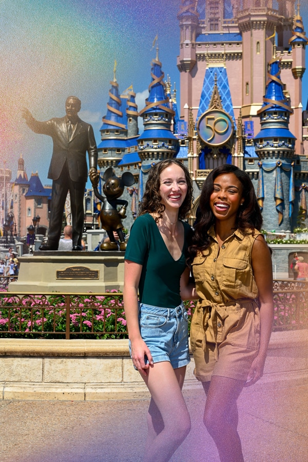 Disney PhotoPass EARidescent Border Magic Shot