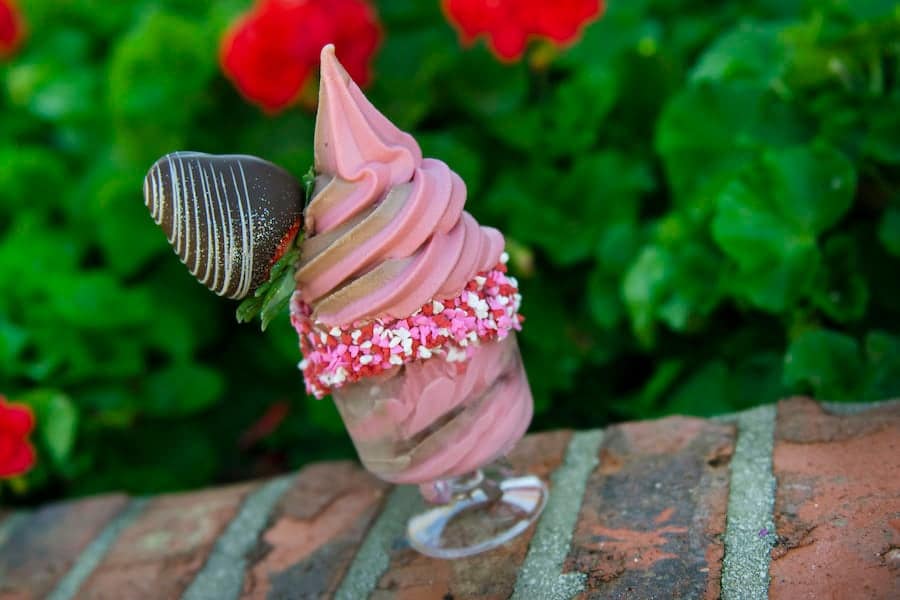 DOLE Whip Chocolate and Strawberry from Marketplace Snacks