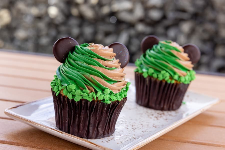 St Patricks Day Cupcake at Disney's Polynesian Village Resort