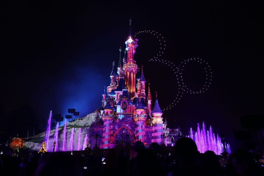 "Disney D-light" pre-sequence at Disneyland Paris