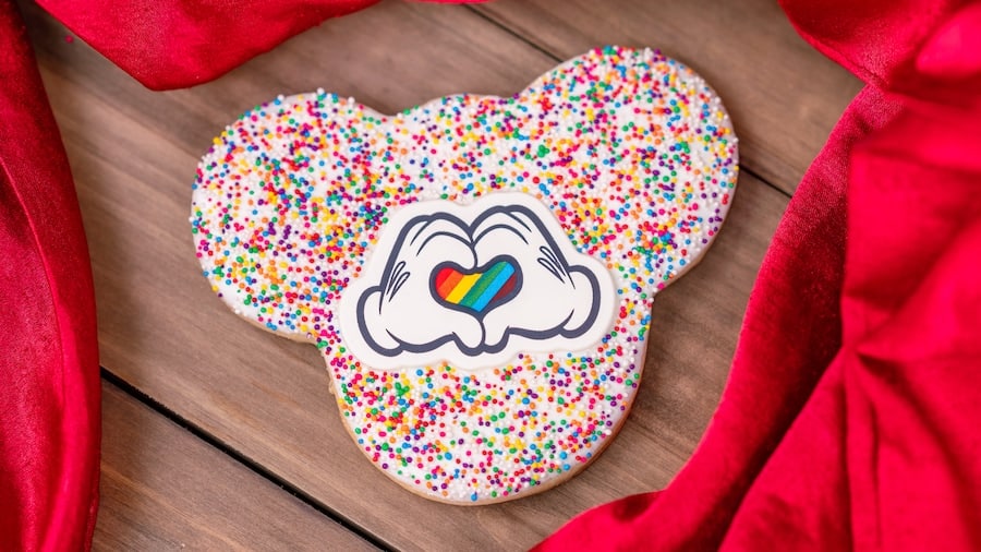 | The Main Street Mouse Pride Cookie