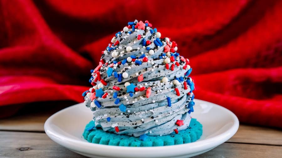 | The Main Street Mouse Star spangled Stuff from Red Rose Taverne