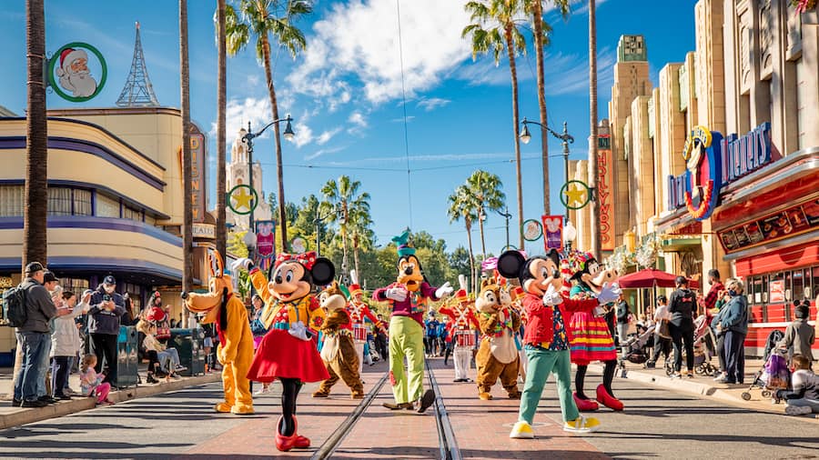 Disney Viva Navidad street party