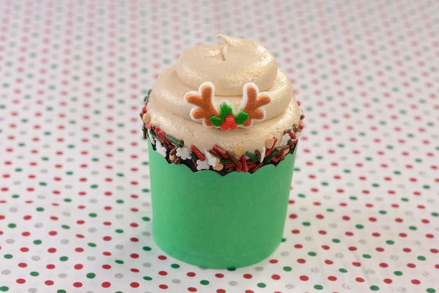Deer Holly day Cupcake